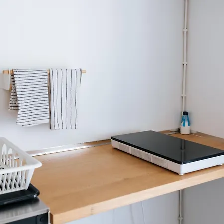 Daniela's Central 205 *