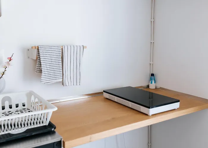 Daniela's Central 205 *