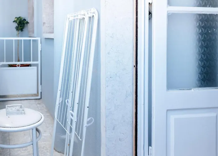 Daniela's Central 205