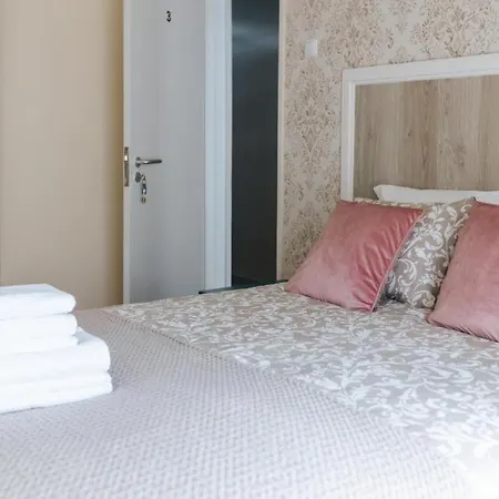 Гостевой дом Daniela's Central 205